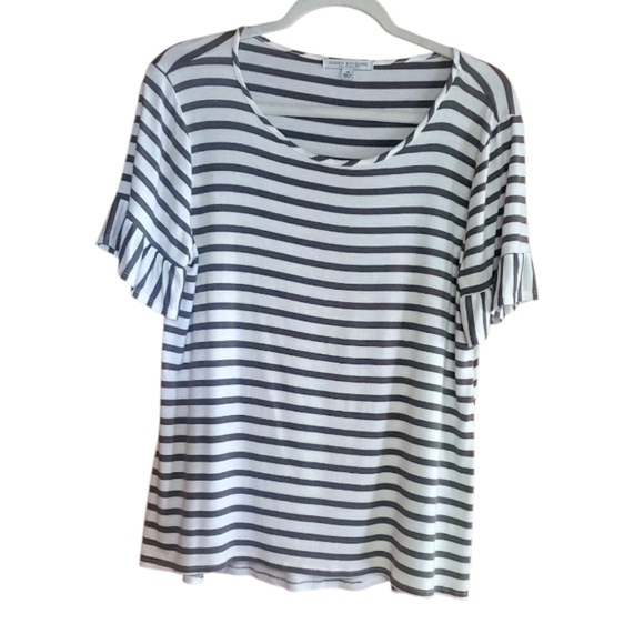 Green Envelope Green/White Striped Knit Top Size M - Picture 1 of 6